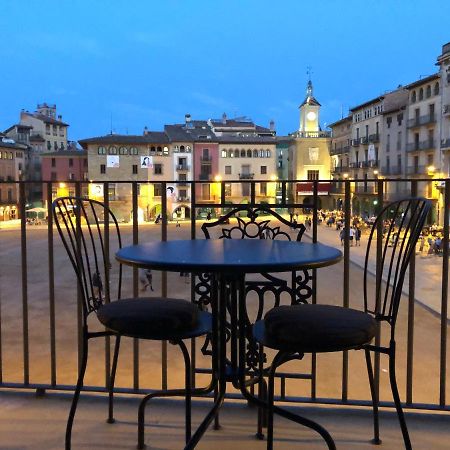 Apartaments Vicus 3 Con Vistas A La Plaza Mayor De Vic Zewnętrze zdjęcie