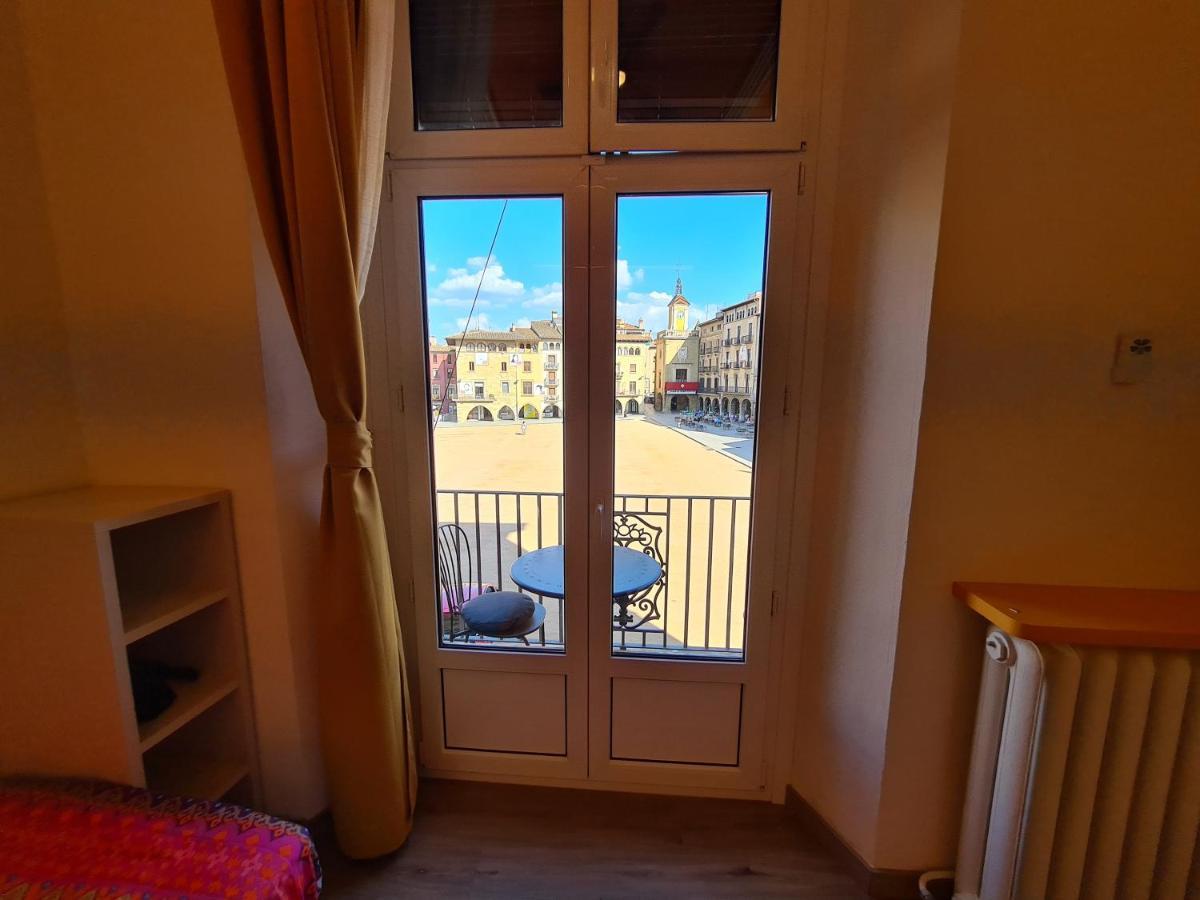 Apartaments Vicus 3 Con Vistas A La Plaza Mayor De Vic Zewnętrze zdjęcie