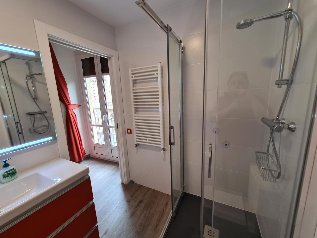 Apartaments Vicus 3 Con Vistas A La Plaza Mayor De Vic Zewnętrze zdjęcie